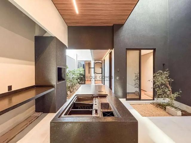 Casa / Sobrado para Venda em Londrina/PR Monte Belo 3 Quartos