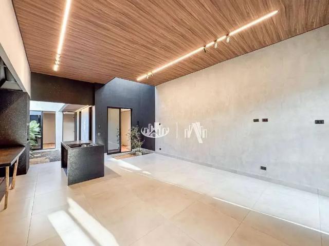 Casa / Sobrado para Venda em Londrina/PR Monte Belo 3 Quartos