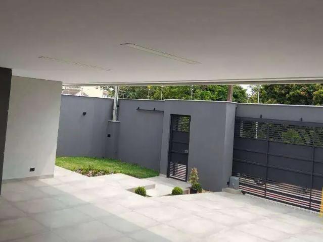 Casa / Sobrado para Venda em Londrina/PR Monte Belo 3 Quartos