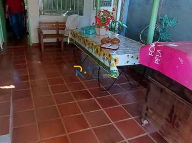 Casa / Sobrado para Venda em Londrina/PR Novo Antares 3 Quartos