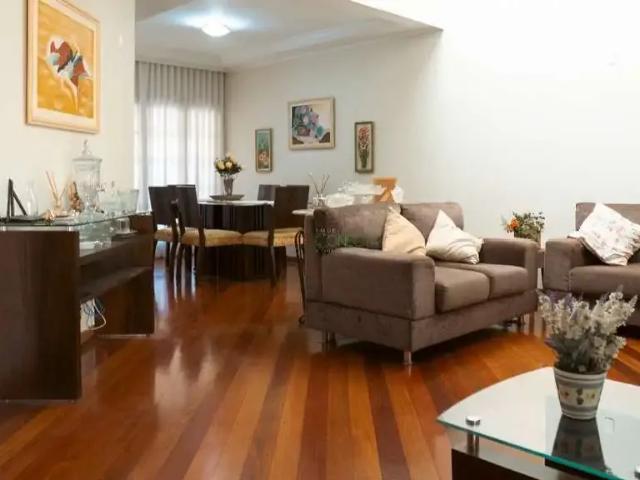 Casa / Sobrado para Venda em Londrina/PR Aurora 3 Quartos