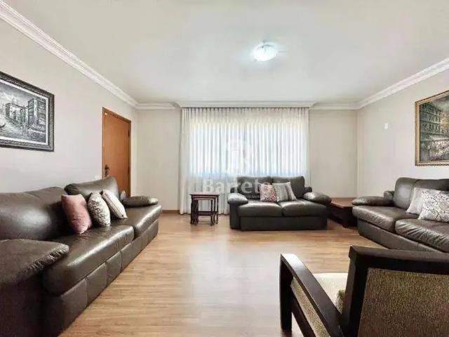 Casa / Sobrado para Venda em Londrina/PR Andrade 4 Quartos