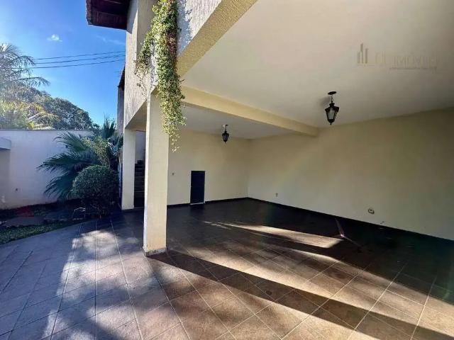 Casa / Sobrado para Venda em Londrina/PR Araxá 3 Quartos