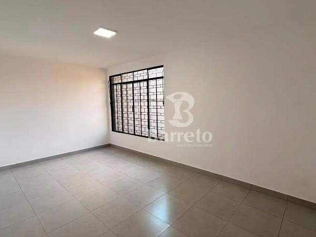 Casa / Sobrado para Venda em Londrina/PR Bancários 3 Quartos