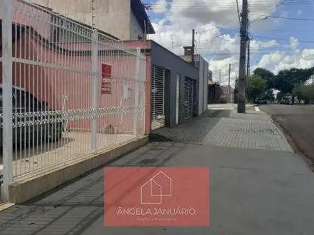 Casa / Sobrado para Venda em Londrina/PR Bandeirantes 3 Quartos
