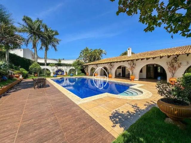 Casa / Sobrado para Venda em Londrina/PR Bela Suiça 5 Quartos