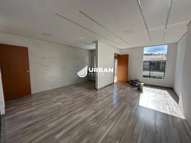 Casa / Sobrado para Venda em Londrina/PR Cambezinho 3 Quartos