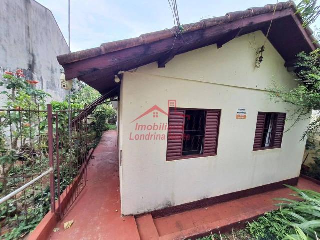 Casa / Sobrado para Venda em Londrina/PR Carnascialli 3 Quartos
