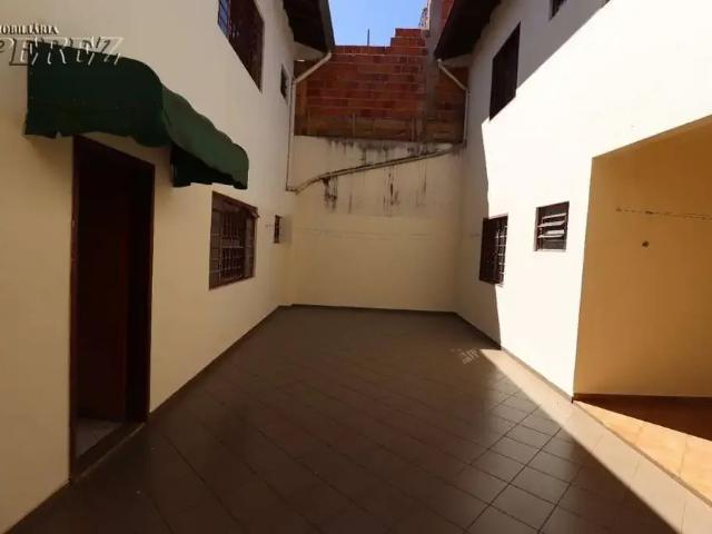 Casa / Sobrado para Venda em Londrina/PR Caravelle 3 Quartos