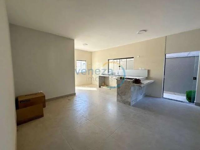 Casa / Sobrado para Venda em Londrina/PR Caravelle 3 Quartos