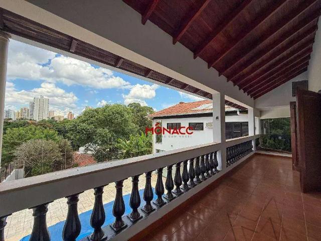 Casa / Sobrado para Venda em Londrina/PR Champagnat 6 Quartos