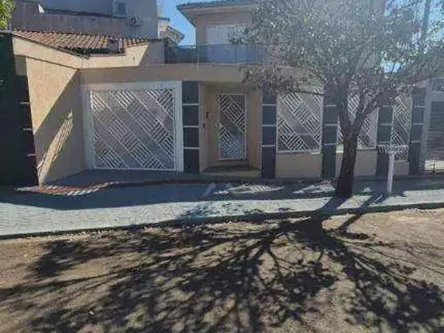Casa / Sobrado para Venda em Londrina/PR Coliseu 3 Quartos