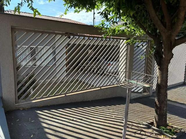 Casa / Sobrado para Venda em Londrina/PR Coliseu 3 Quartos