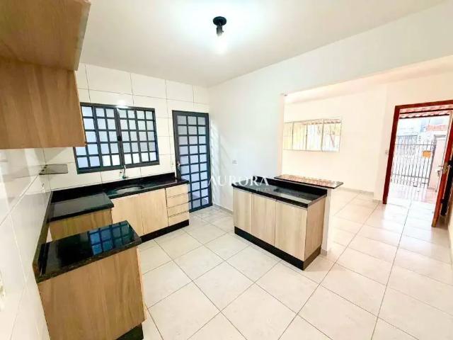 Casa / Sobrado para Venda em Londrina/PR Colúmbia 2 Quartos