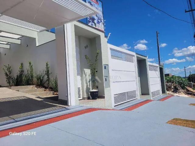 Casa / Sobrado para Venda em Londrina/PR Colúmbia 3 Quartos