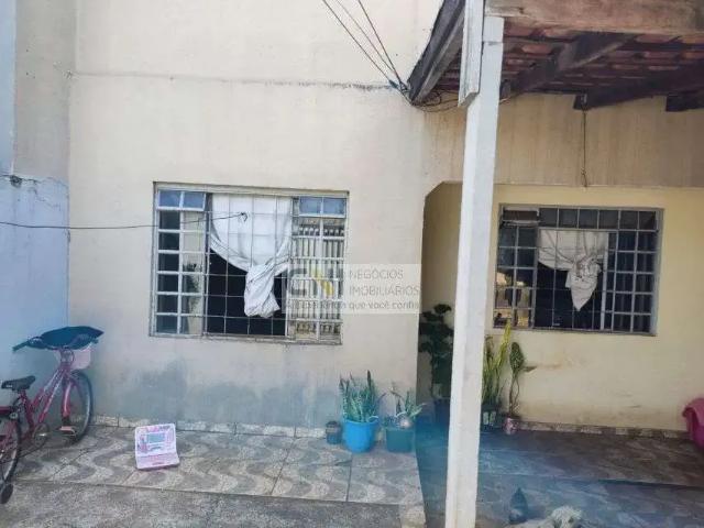 Casa / Sobrado para Venda em Londrina/PR Colúmbia 3 Quartos