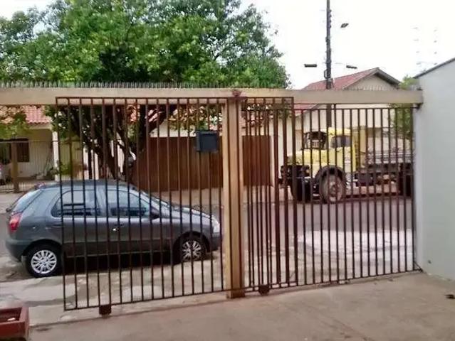 Casa / Sobrado para Venda em Londrina/PR Colúmbia 3 Quartos