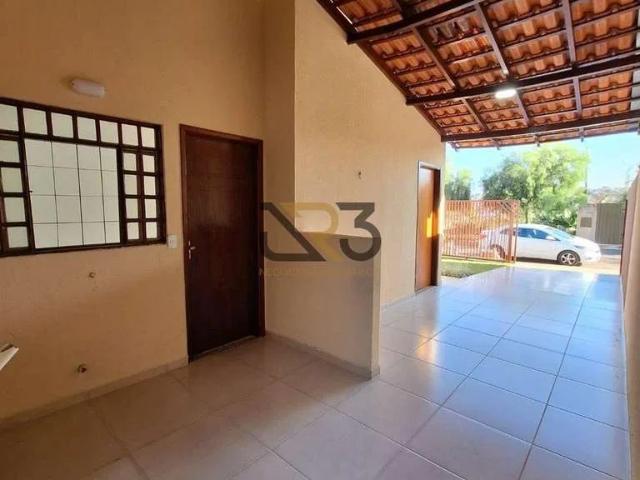 Casa / Sobrado para Venda em Londrina/PR Colúmbia 3 Quartos