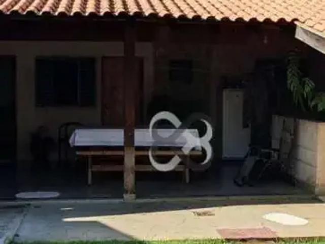Casa / Sobrado para Venda em Londrina/PR Conjunto Café 3 Quartos