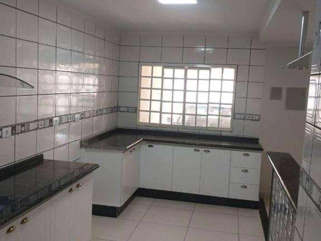 Casa / Sobrado para Venda em Londrina/PR Conjunto Habitacional Alexandre Urbanas 3 Quartos