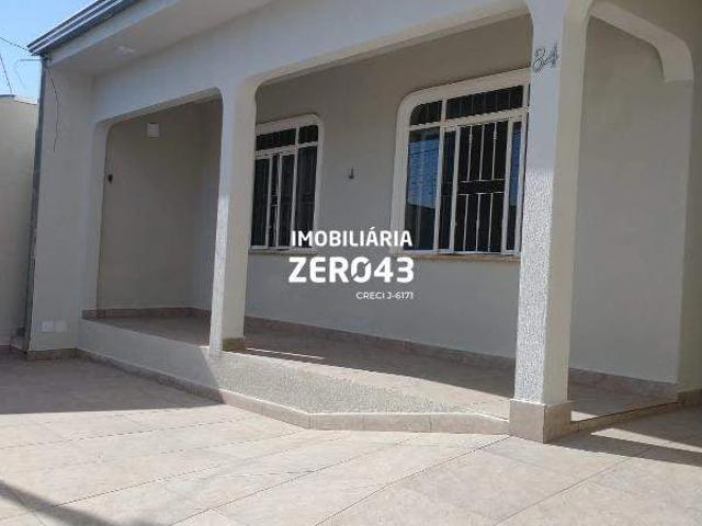Casa / Sobrado para Venda em Londrina/PR Conjunto Habitacional Alexandre Urbanas 3 Quartos