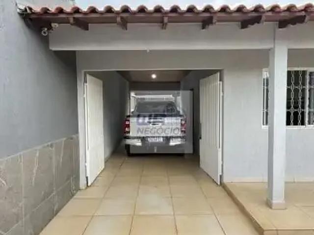 Casa / Sobrado para Venda em Londrina/PR Conjunto Habitacional Maria Cecília Serrano de Oliveira 2 Quartos