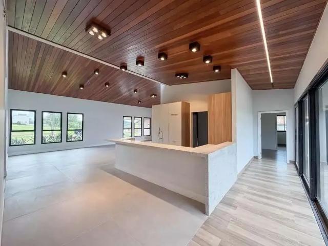 Casa / Sobrado para Venda em Londrina/PR Estância Santa Paula 4 Quartos
