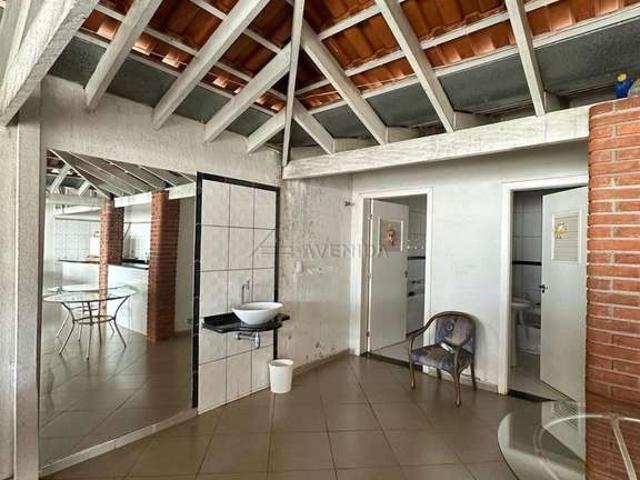 Casa / Sobrado para Venda em Londrina/PR Guanabara 4 Quartos
