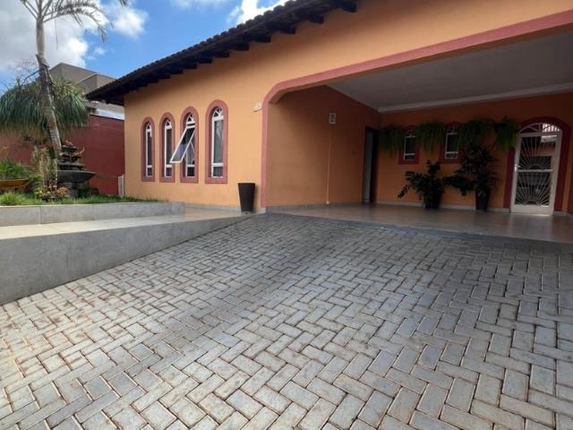 Casa / Sobrado para Venda em Londrina/PR Gávea 4 Quartos