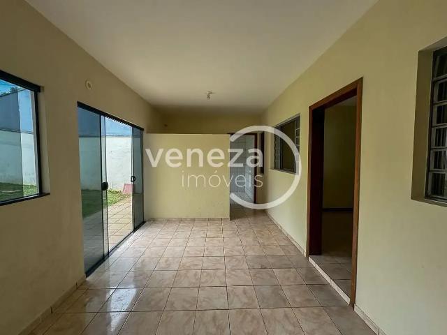 Casa / Sobrado para Venda em Londrina/PR Hedy 2 Quartos
