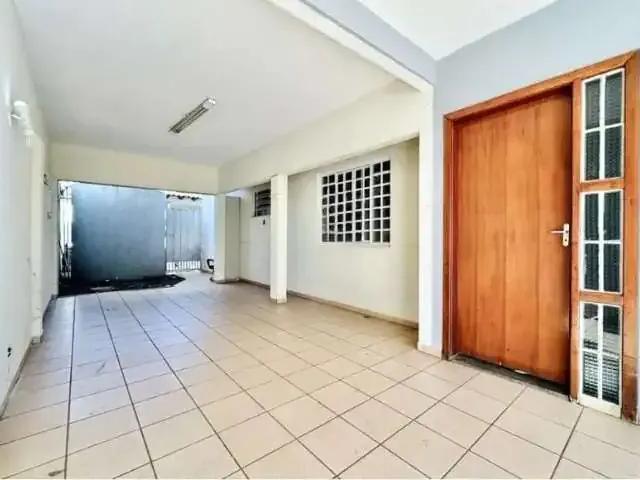 Casa / Sobrado para Venda em Londrina/PR Igapó 3 Quartos