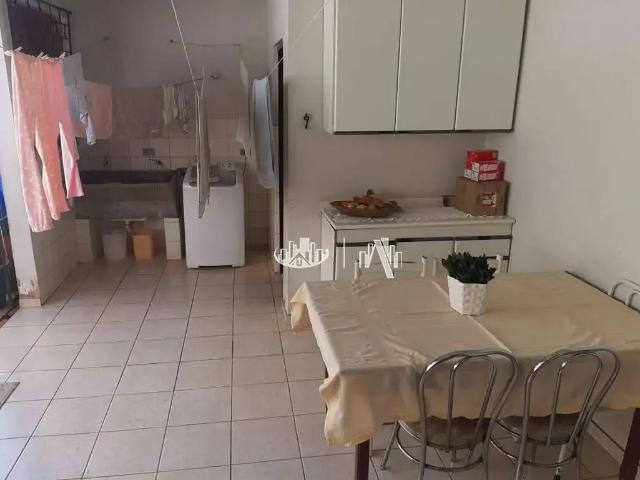 Casa / Sobrado para Venda em Londrina/PR Igapó 3 Quartos