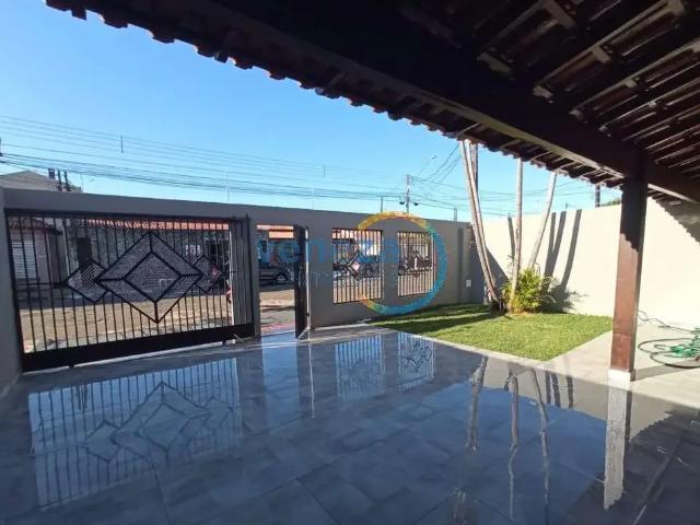 Casa / Sobrado para Venda em Londrina/PR Jardim Tarumã 3 Quartos