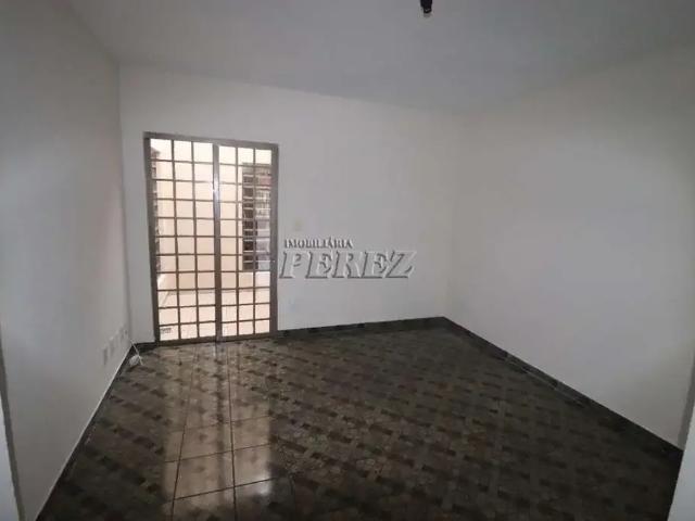 Casa / Sobrado para Venda em Londrina/PR Jardim Tarumã 3 Quartos