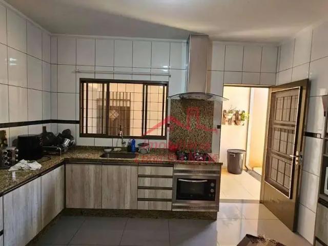 Casa / Sobrado para Venda em Londrina/PR Jardim Anaterra 3 Quartos