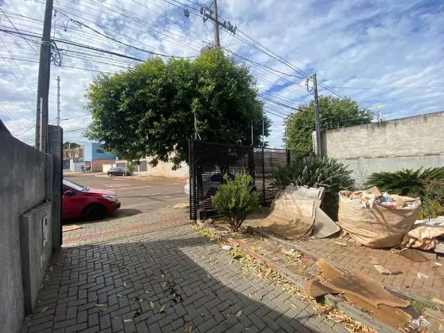 Casa / Sobrado para Venda em Londrina/PR Jardim Bandeirantes 3 Quartos