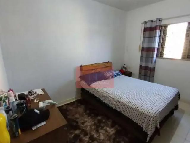 Casa / Sobrado para Venda em Londrina/PR Jardim Delta 3 Quartos