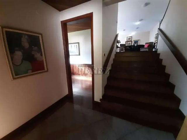 Casa / Sobrado para Venda em Londrina/PR Jardim do Lago 4 Quartos