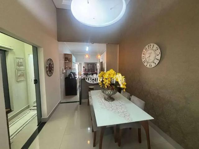 Casa / Sobrado para Venda em Londrina/PR Jardim Esperança 3 Quartos