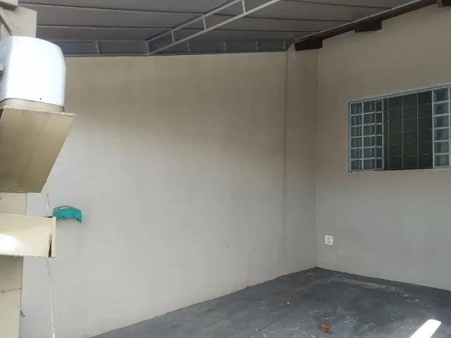 Casa / Sobrado para Venda em Londrina/PR Jardim Honda 2 3 Quartos