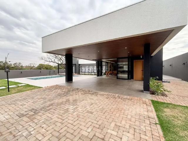 Casa / Sobrado para Venda em Londrina/PR Jardim Itatiaia 1 3 Quartos