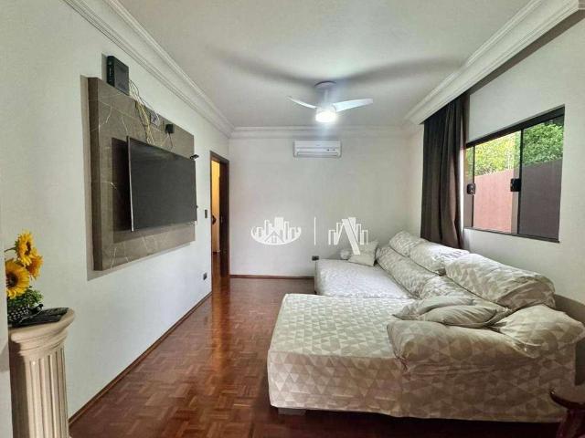 Casa / Sobrado para Venda em Londrina/PR Jardim Piza 4 Quartos