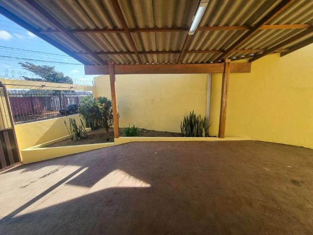 Casa / Sobrado para Venda em Londrina/PR Lago Igapó 2 Quartos