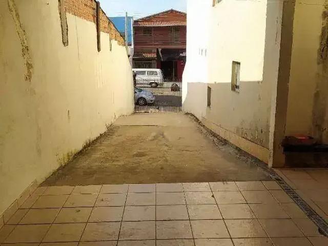 Casa / Sobrado para Venda em Londrina/PR Leonor 4 Quartos