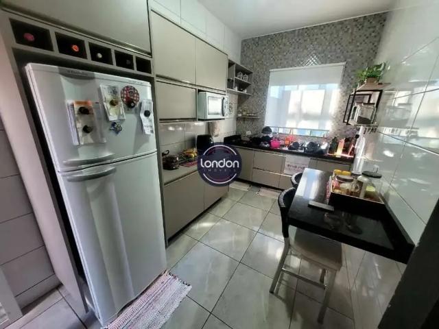 Casa / Sobrado para Venda em Londrina/PR Leonor 2 Quartos