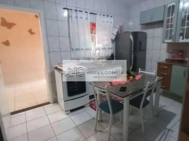 Casa / Sobrado para Venda em Londrina/PR Leonor 3 Quartos