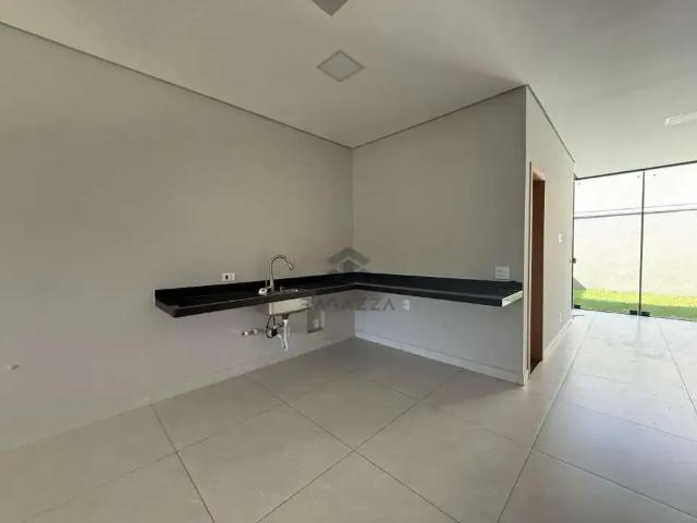 Casa / Sobrado para Venda em Londrina/PR Leonor 3 Quartos