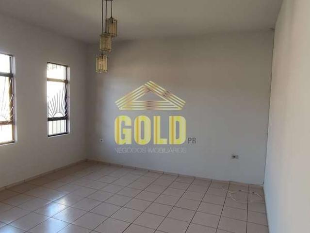 Casa / Sobrado para Venda em Londrina/PR Leonor 3 Quartos