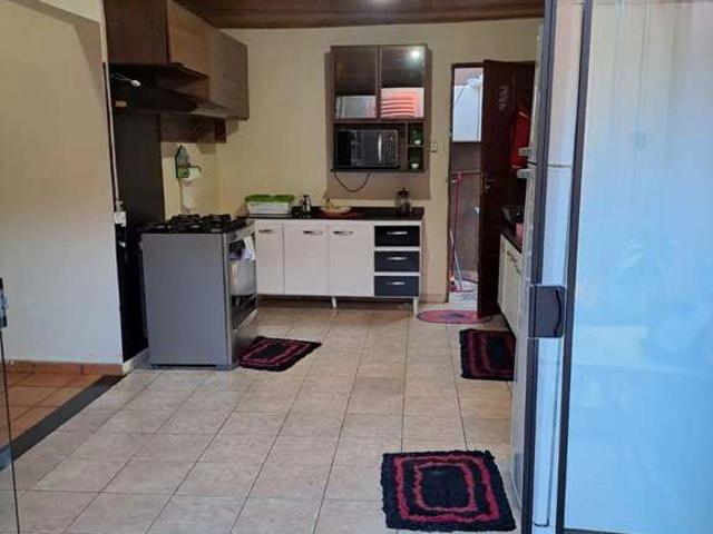 Casa / Sobrado para Venda em Londrina/PR Leonor 3 Quartos