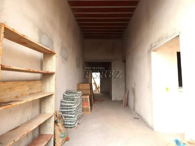Casa / Sobrado para Venda em Londrina/PR Leonor 3 Quartos